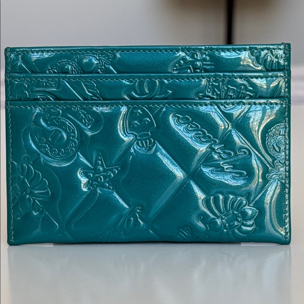 CHANEL Vintage Embossed Card Holder - Picture 3 of 8